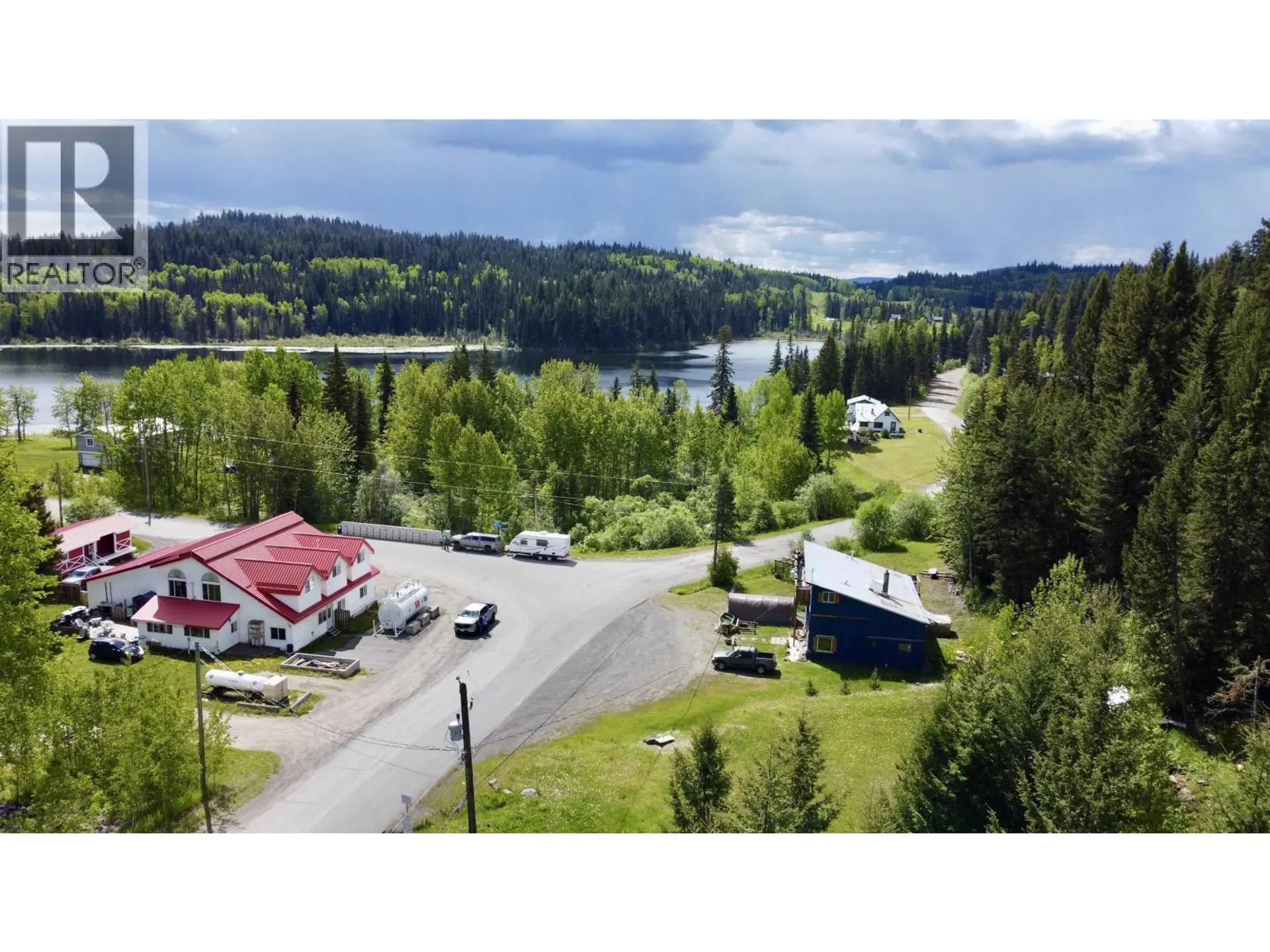 Property at 7554 BRIDGE LAKE BUSINESS RTE, Bridge Lake, BC