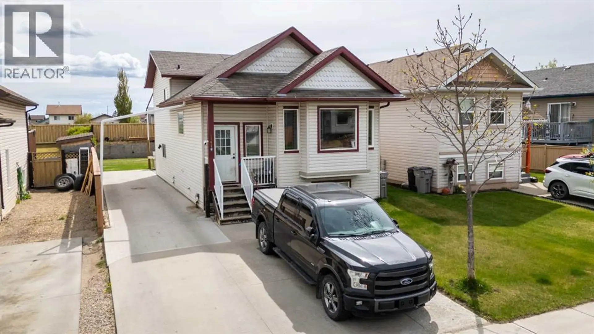 8841 69 Avenue - Image 2