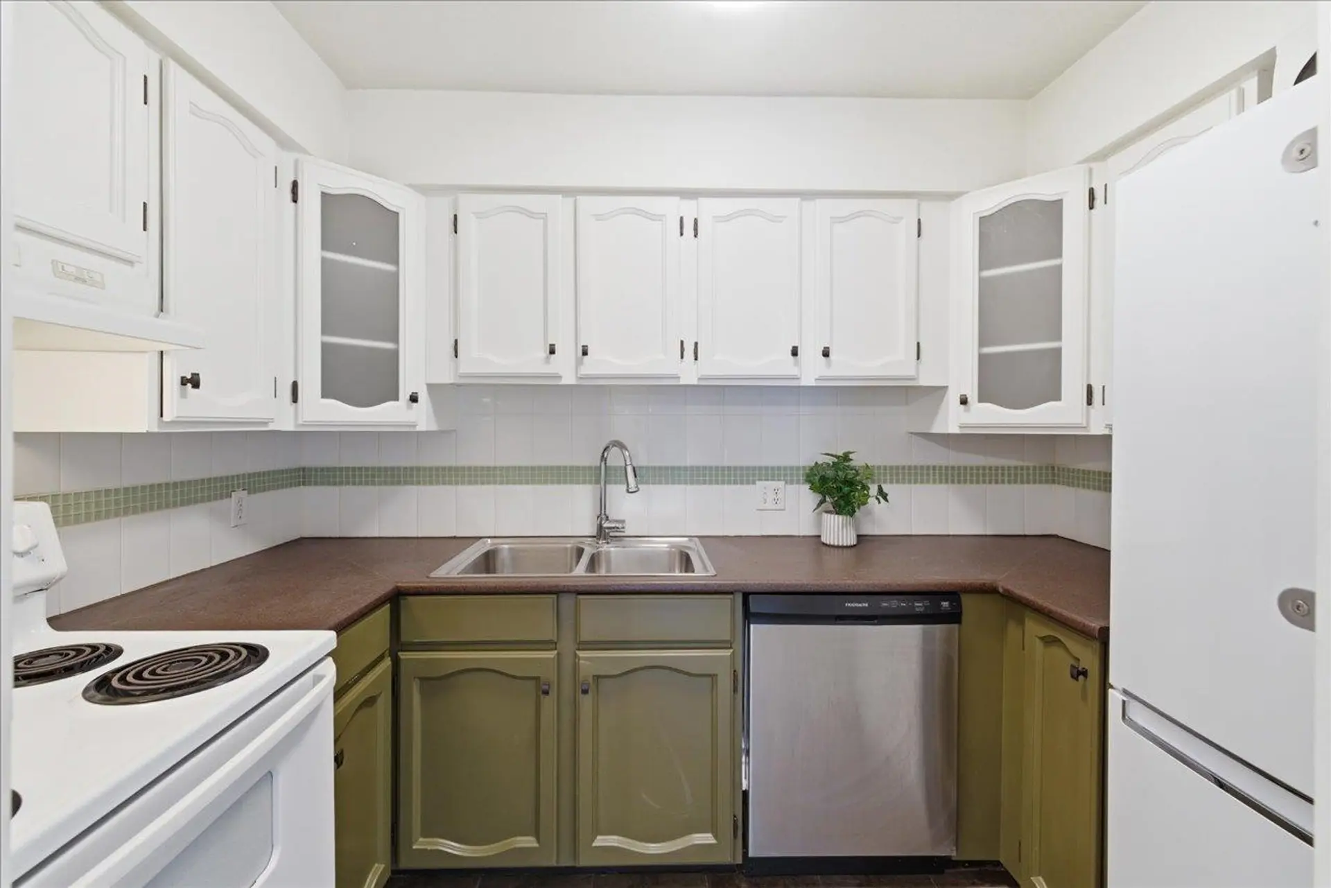 Property at #304 1864 Frances Street, Vancouver, BC