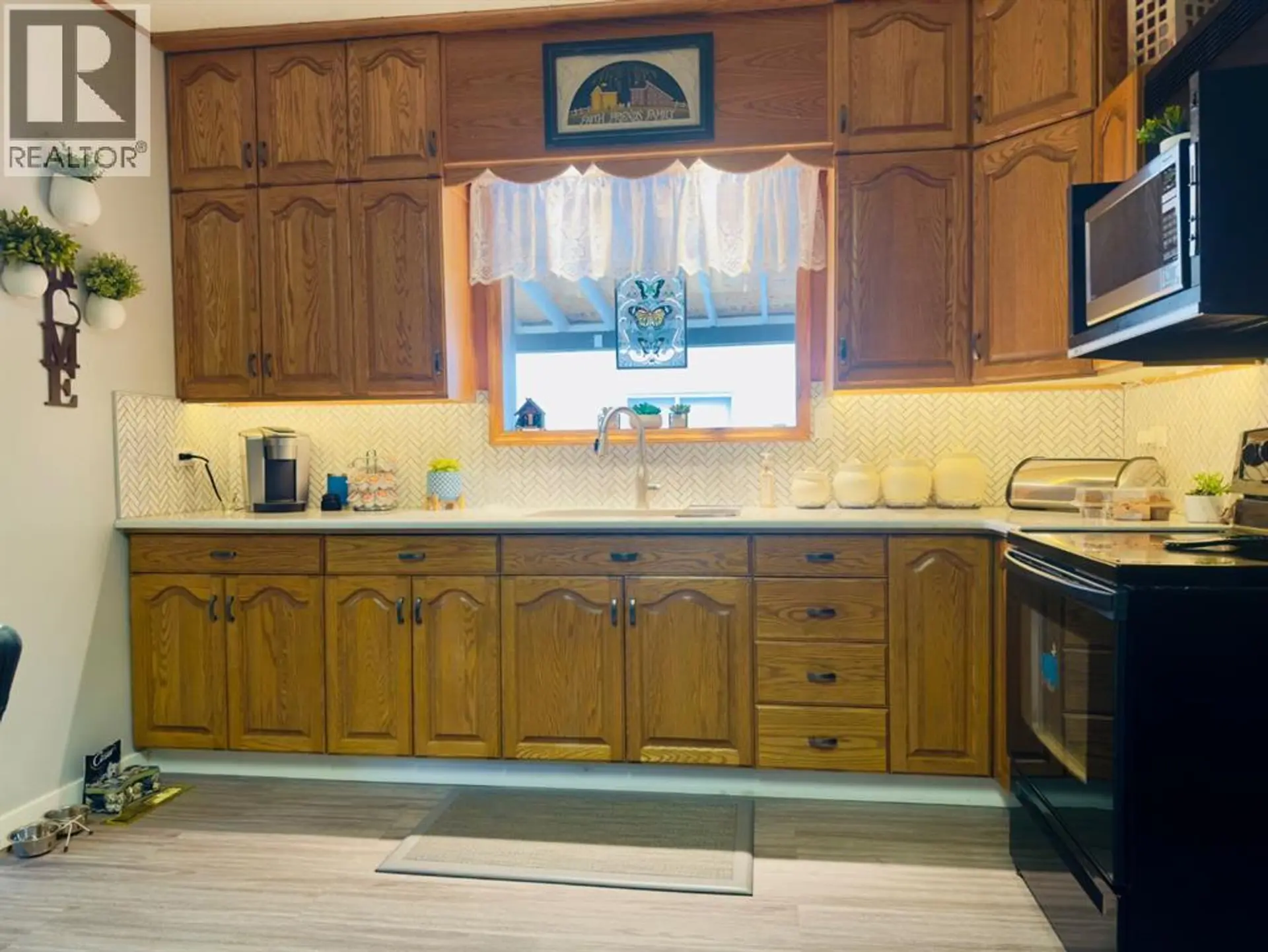 7710 24 Avenue - Image 9