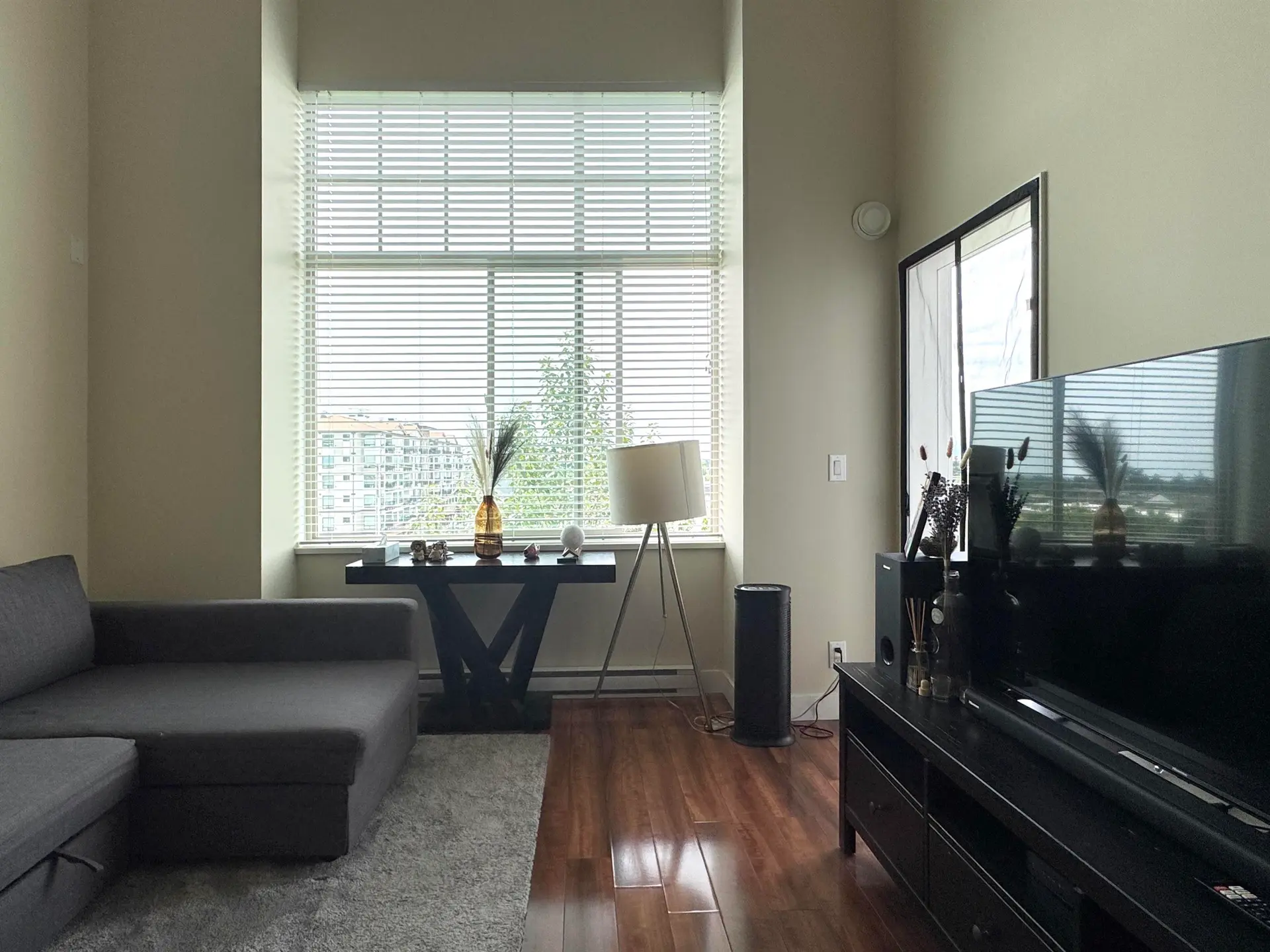 #404 11935 Burnett Street - Image 9