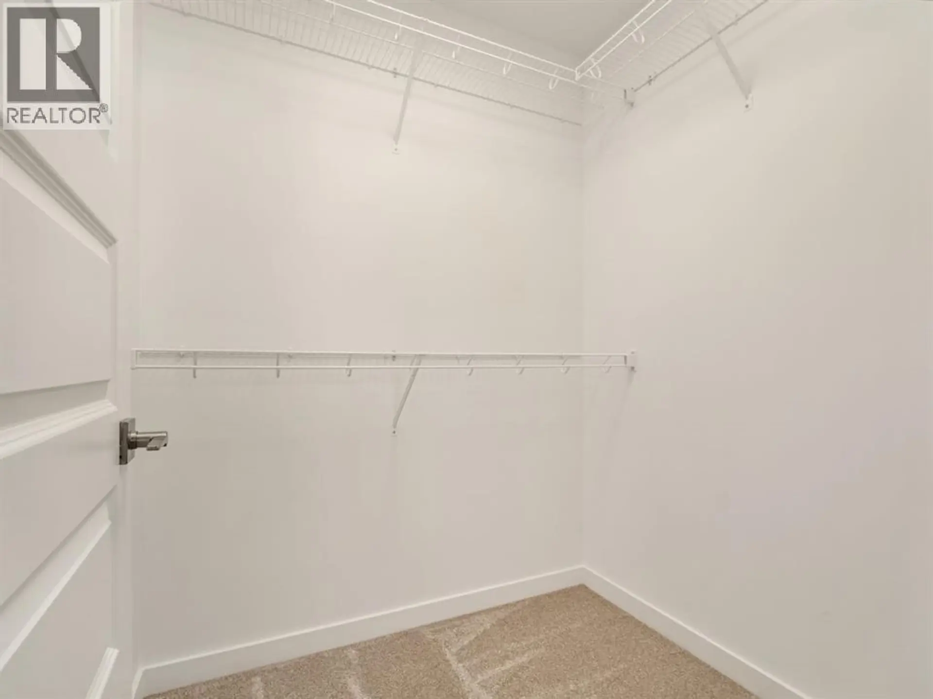 66 Miners Road W - Image 13