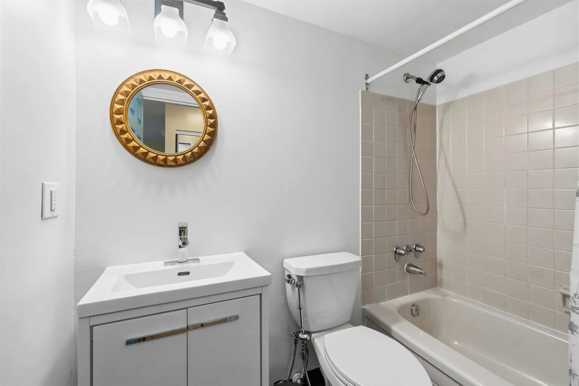 #402 2920 Ash Street - Image 11