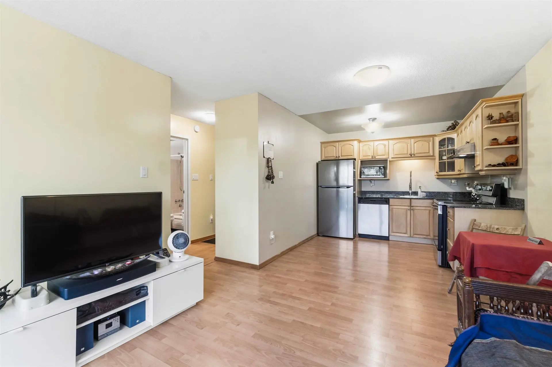 #402 2920 Ash Street - Image 4