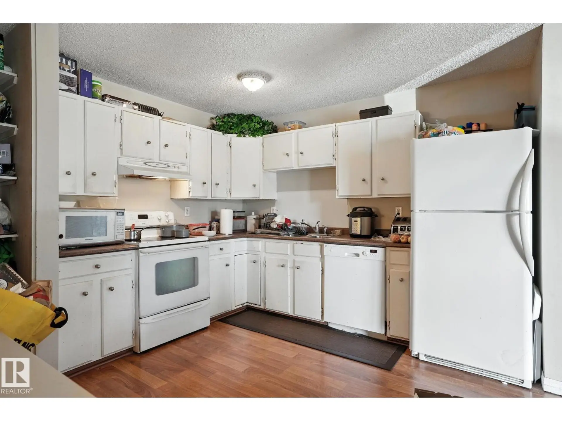 9963 171 Ave NW - Image 6