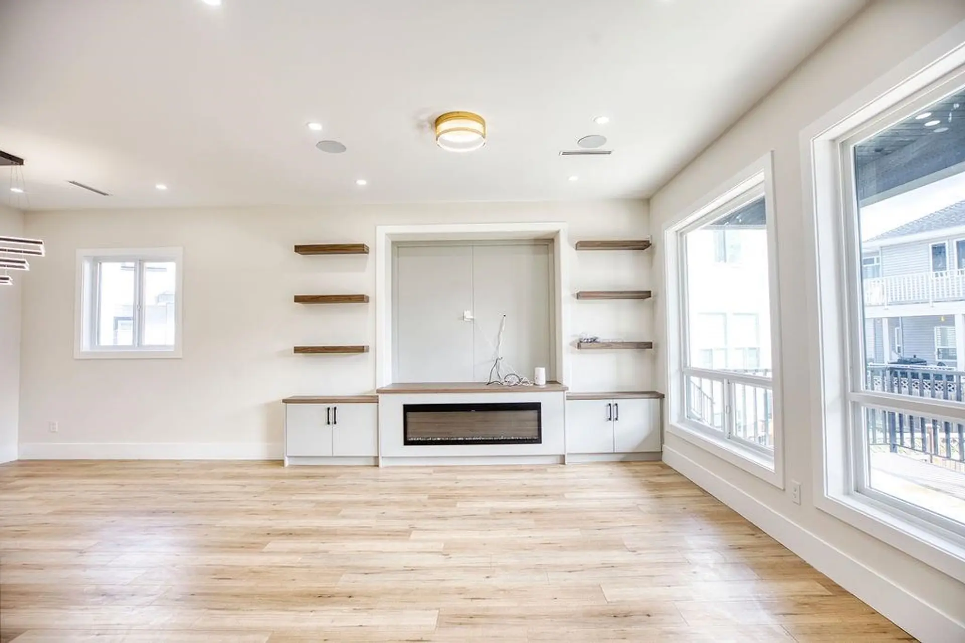 7080 192a Street - Image 16