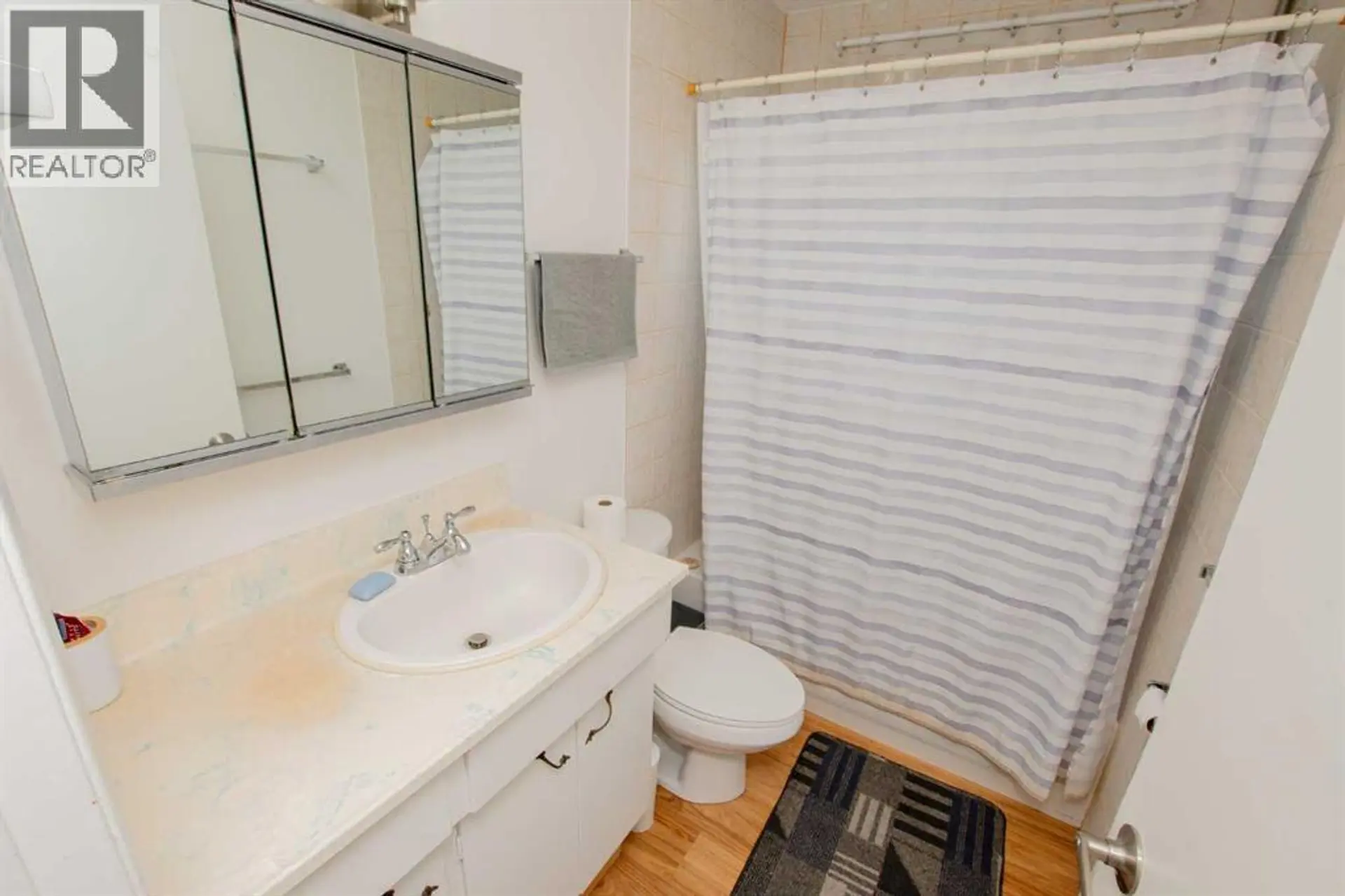 11808 98 Street - Image 12