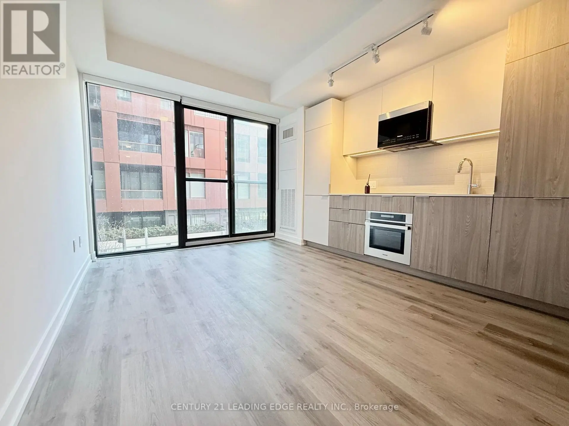 #304 28 EASTERN AVENUE - Image 5