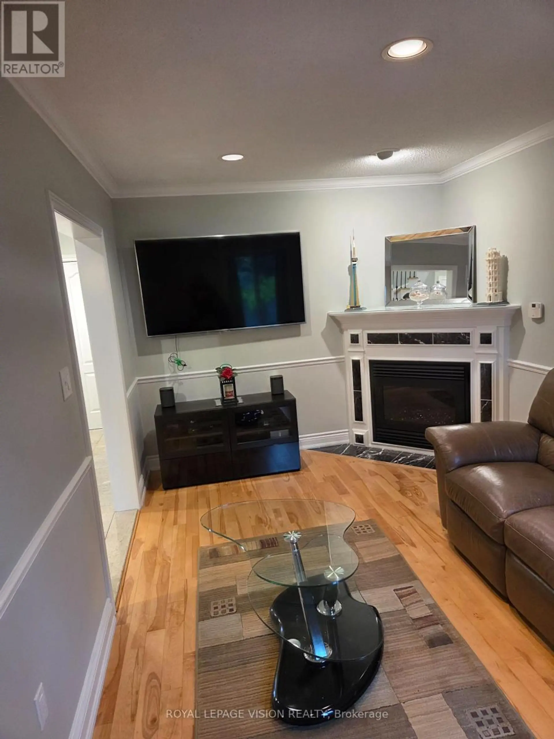 91 PRINCETON GATE - Image 2