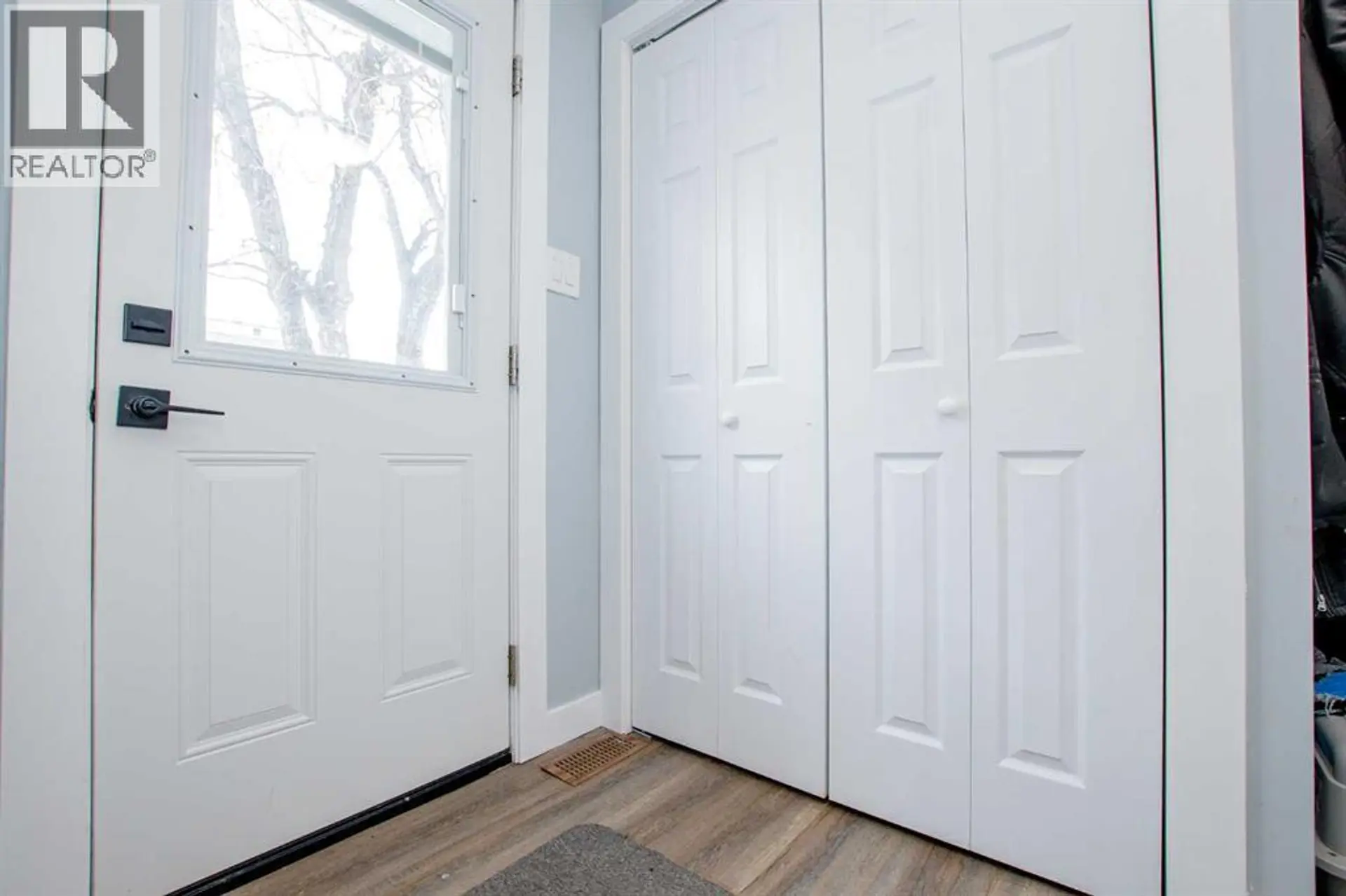 10518 102 Avenue - Image 3