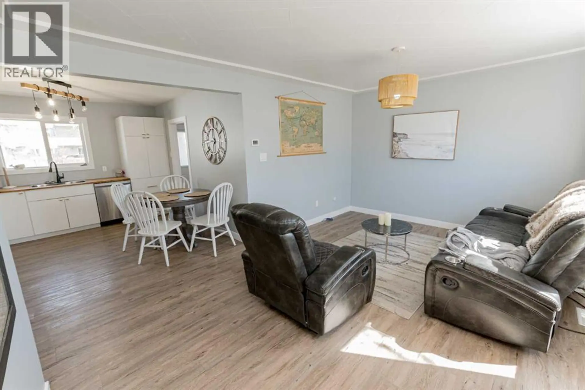 10518 102 Avenue - Image 5