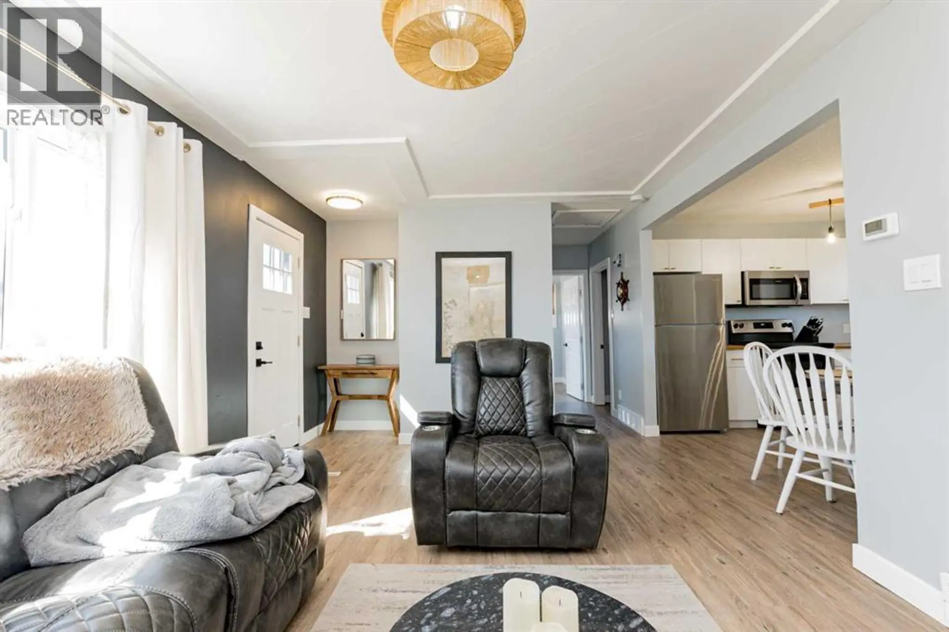10518 102 Avenue - Image 7