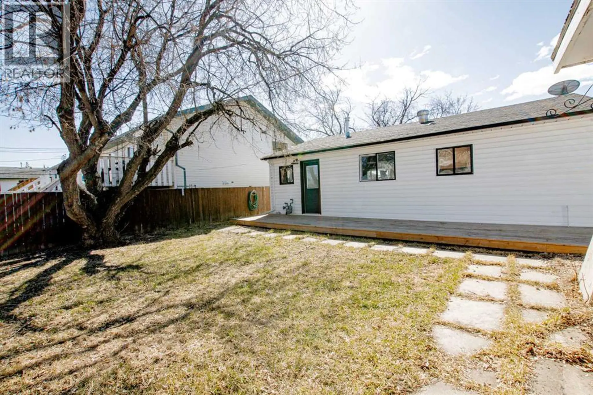 10518 102 Avenue - Image 18