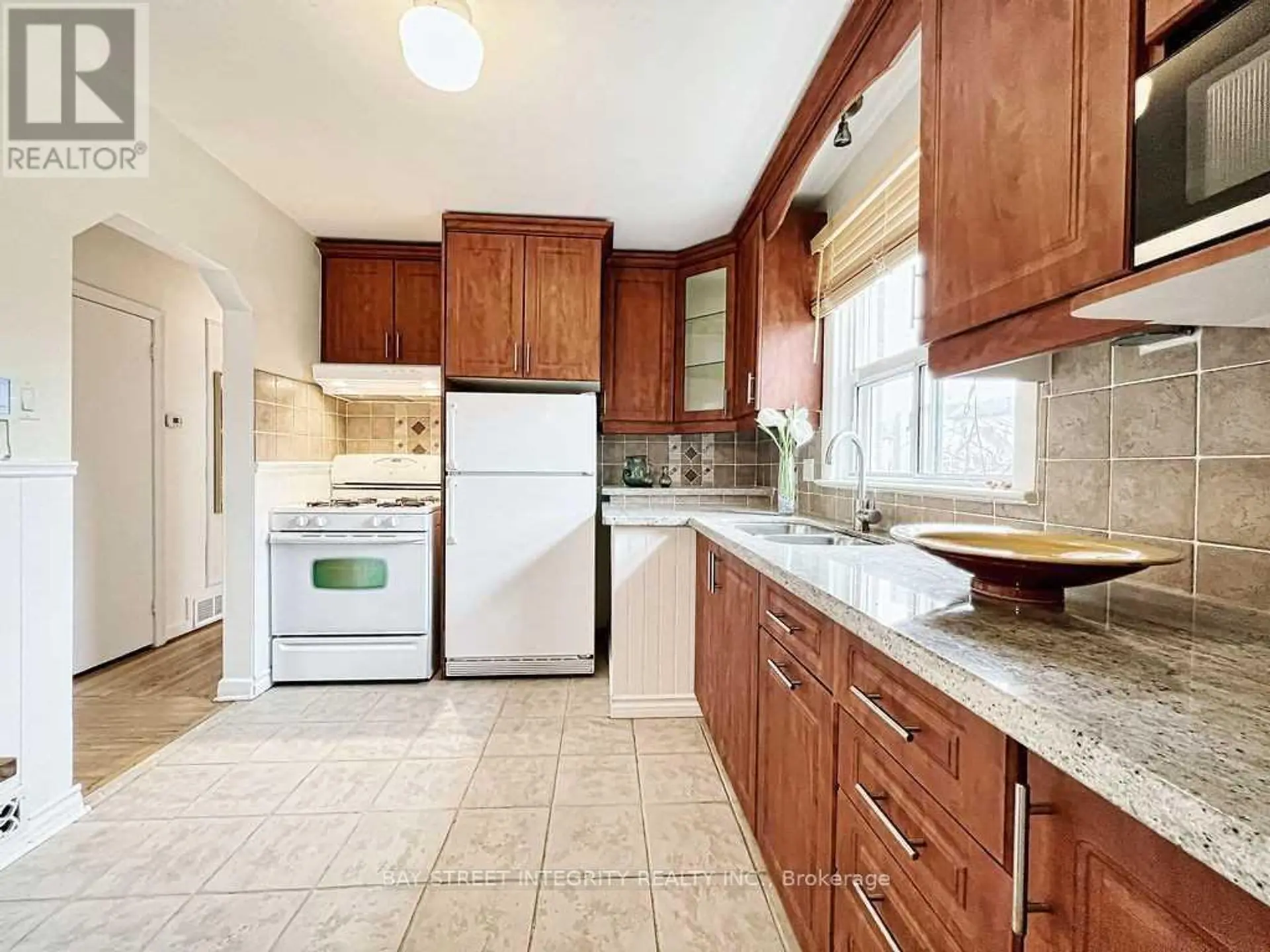 505 SANDMERE PLACE - Image 4