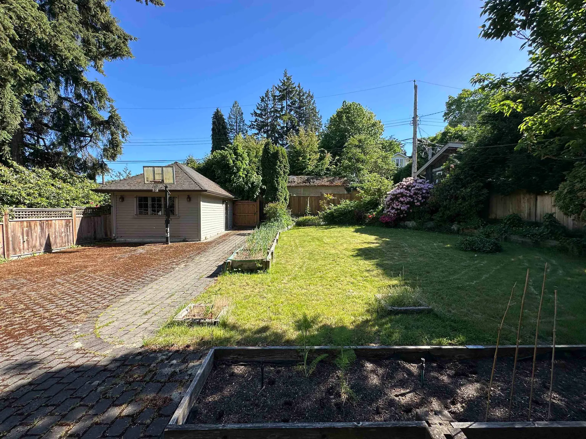 4678 W 3rd Avenue - Image 16