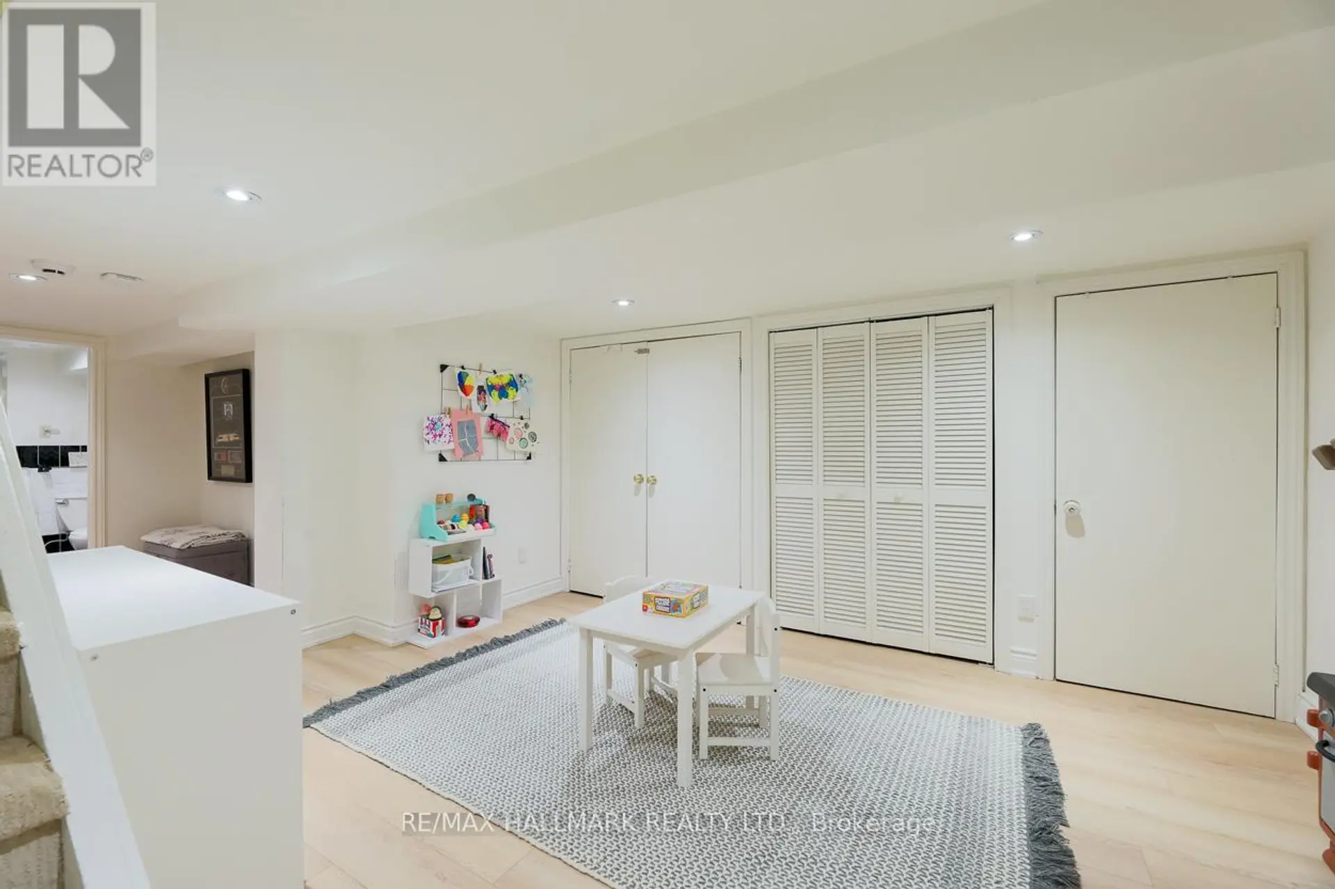 346 ROSELAWN AVENUE - Image 13