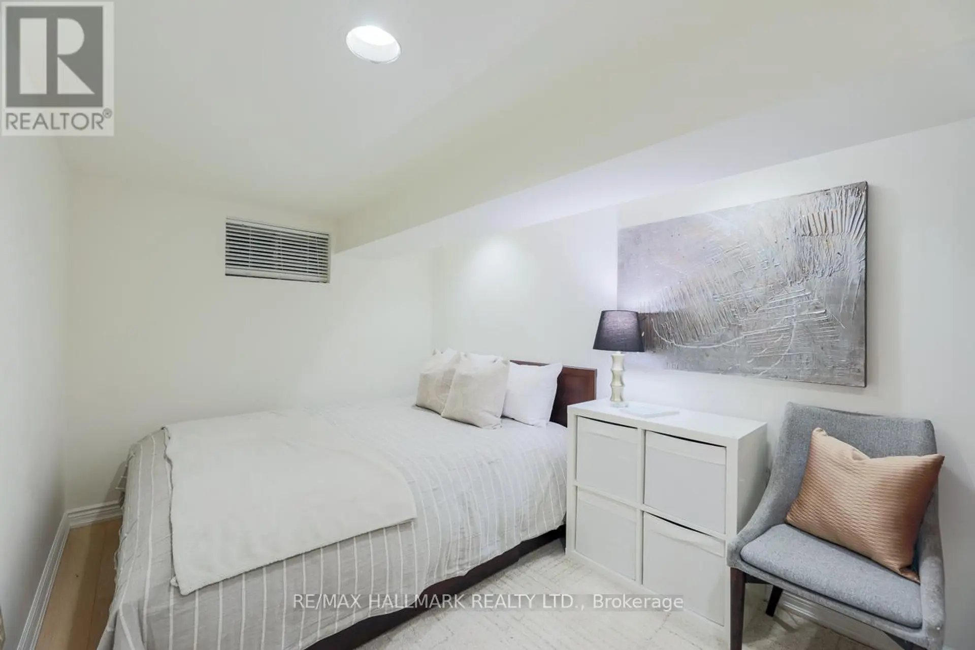 346 ROSELAWN AVENUE - Image 15