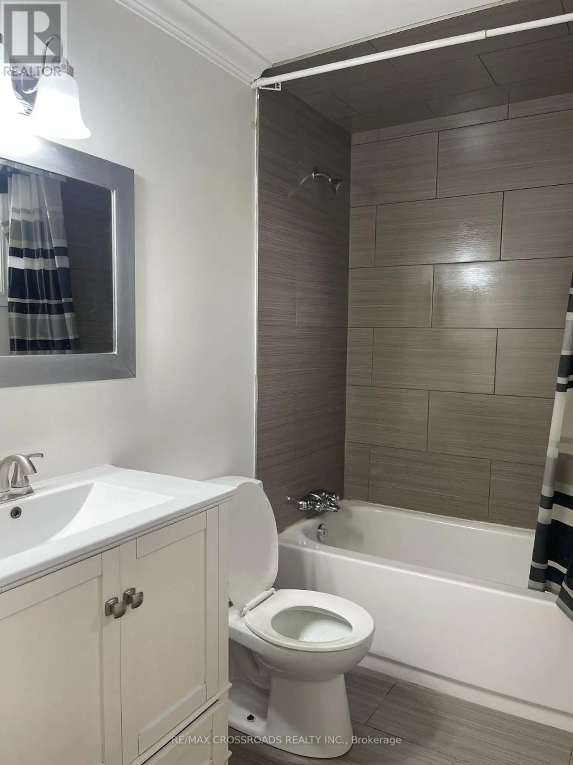 59 CHAUCER CRESCENT - Image 11