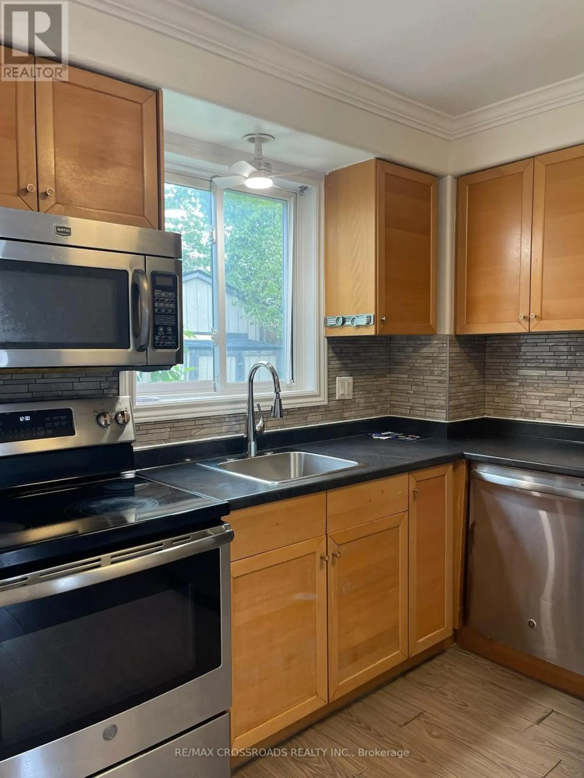 59 CHAUCER CRESCENT - Image 4