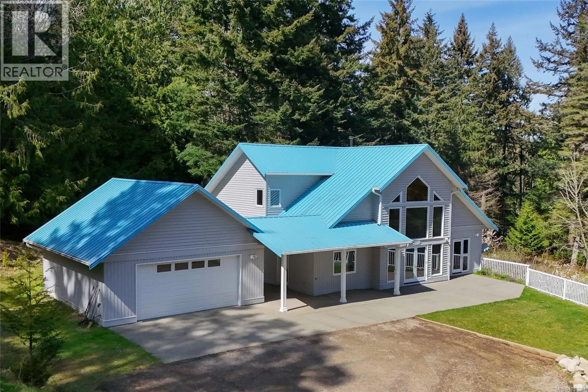 Property at 212 Hamilton-Horne Way, Salt Spring, BC