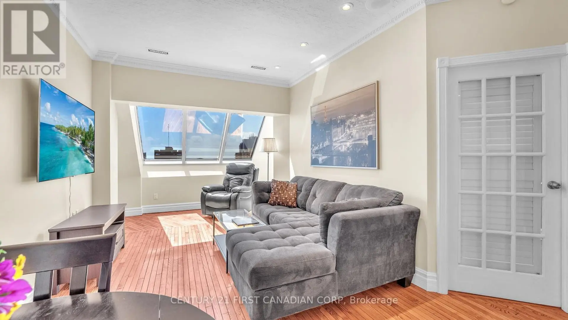 #2404 389 DUNDAS STREET - Image 6