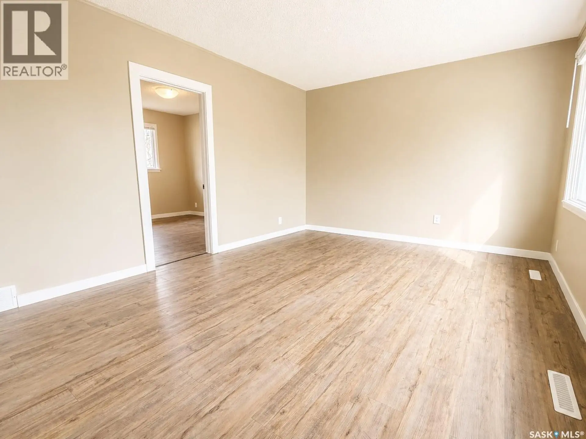 1538 Rupert STREET - Image 7
