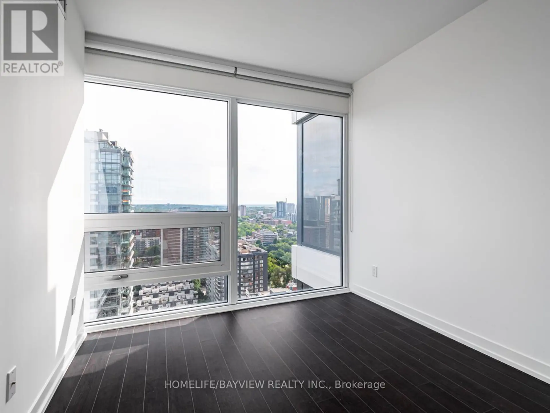 #3015 85 WOOD STREET - Image 16