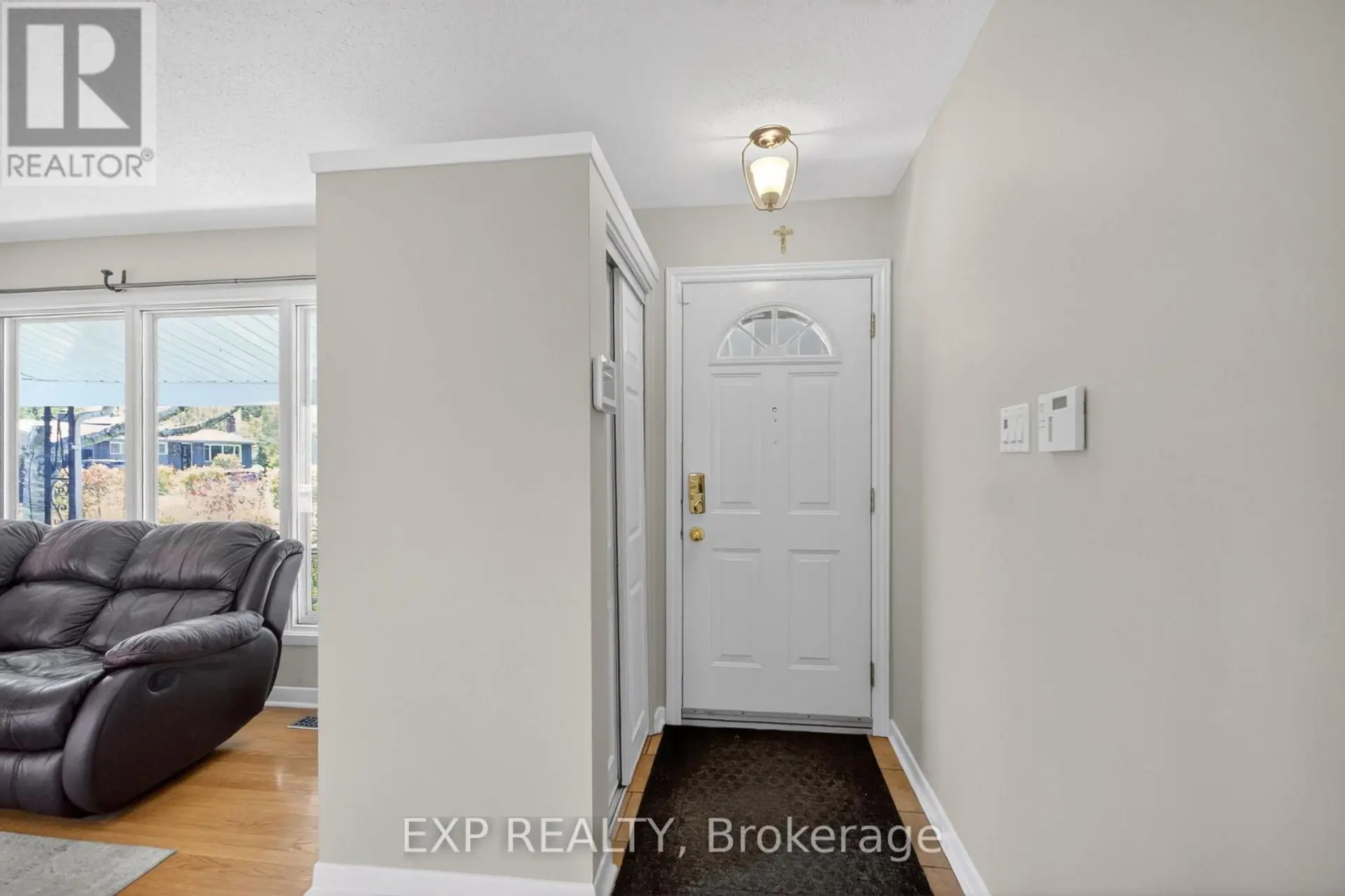 31 BARLYN AVENUE - Image 3
