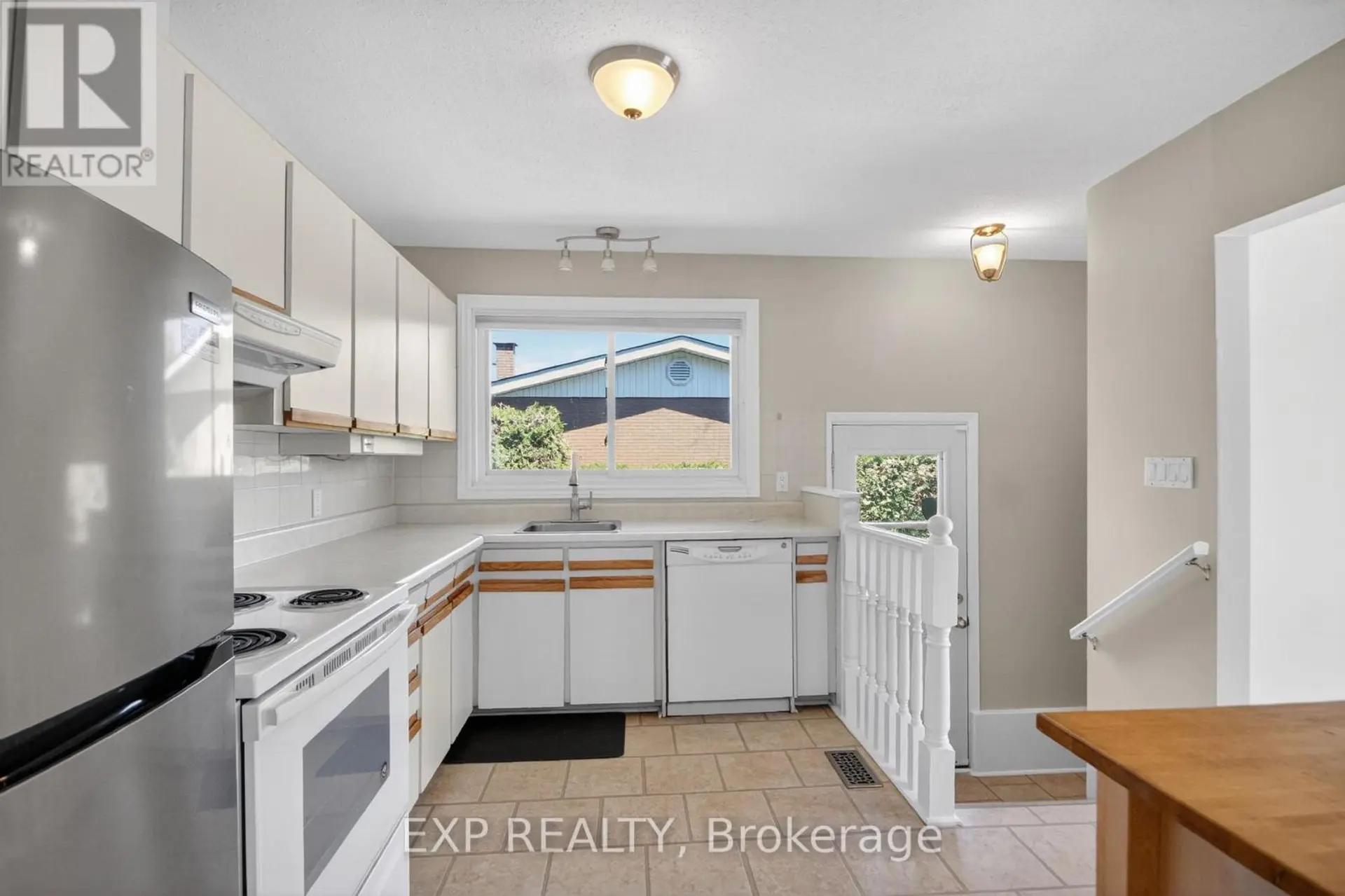 31 BARLYN AVENUE - Image 7