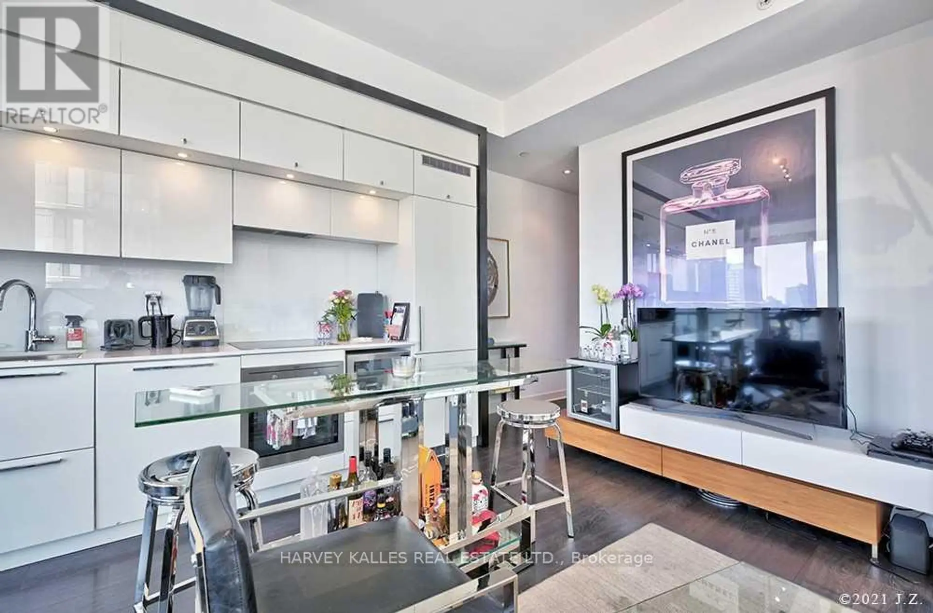 #3009 15 GRENVILLE STREET - Image 7