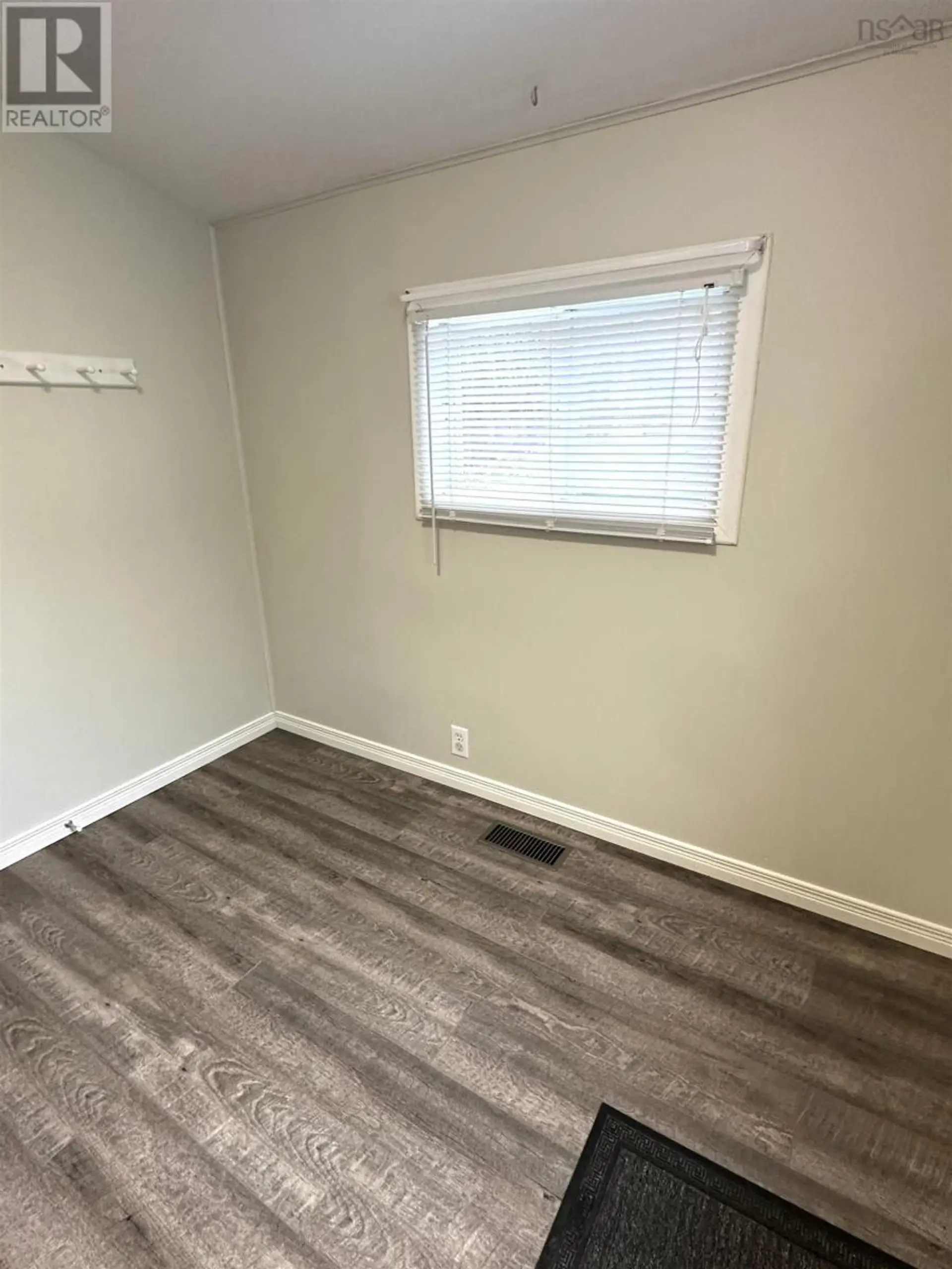 61 HILLSIDE Road - Image 15