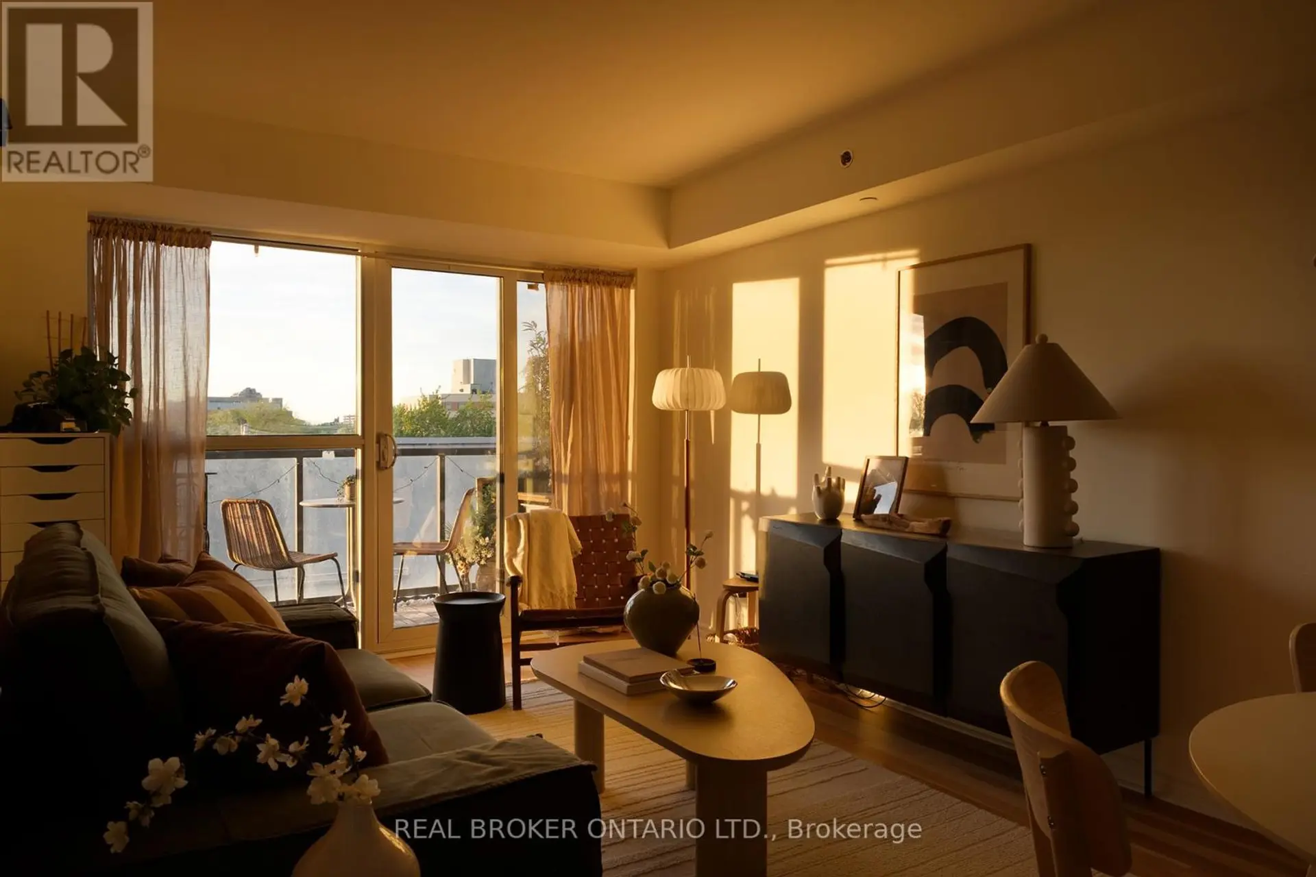 #510 35 SARANAC BOULEVARD - Image 1