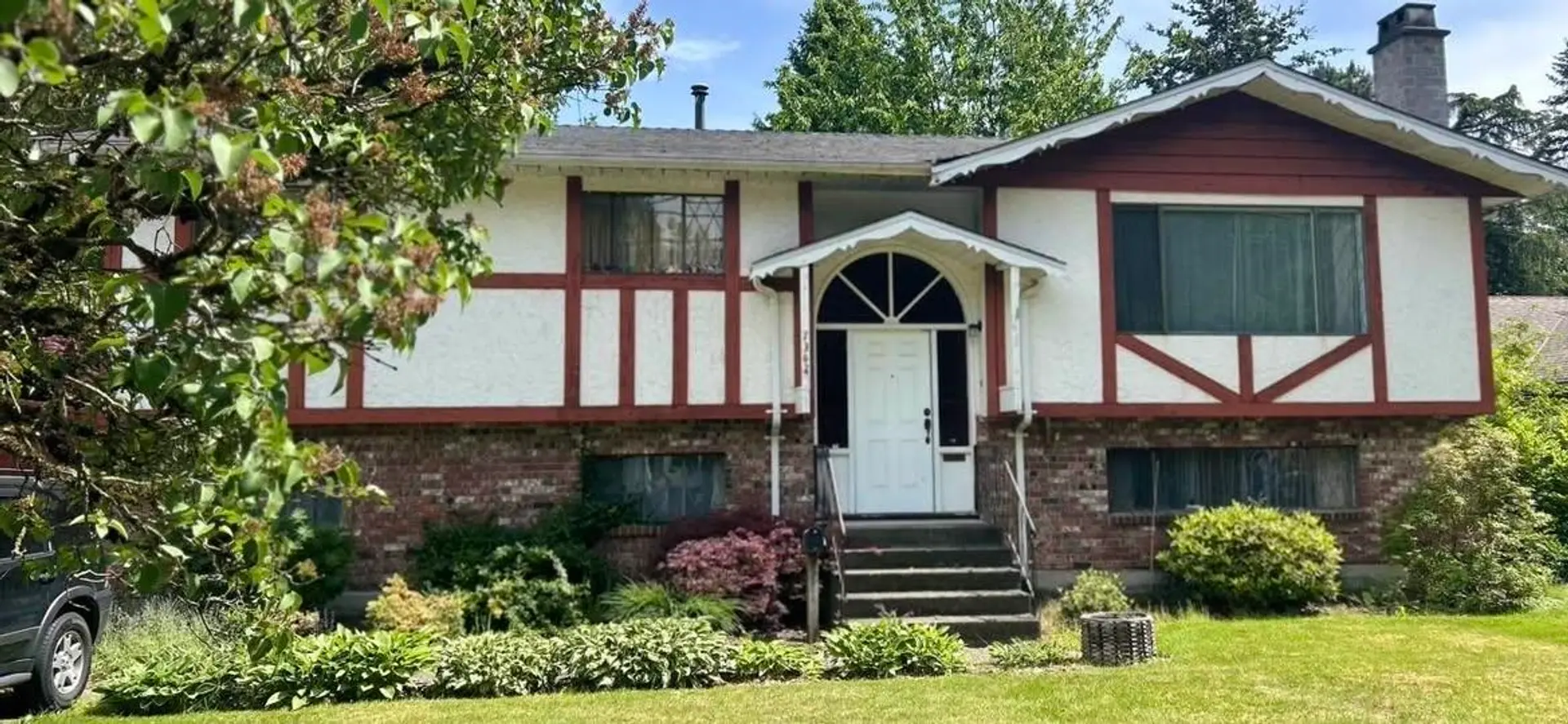 7342 140 Street - Image 1