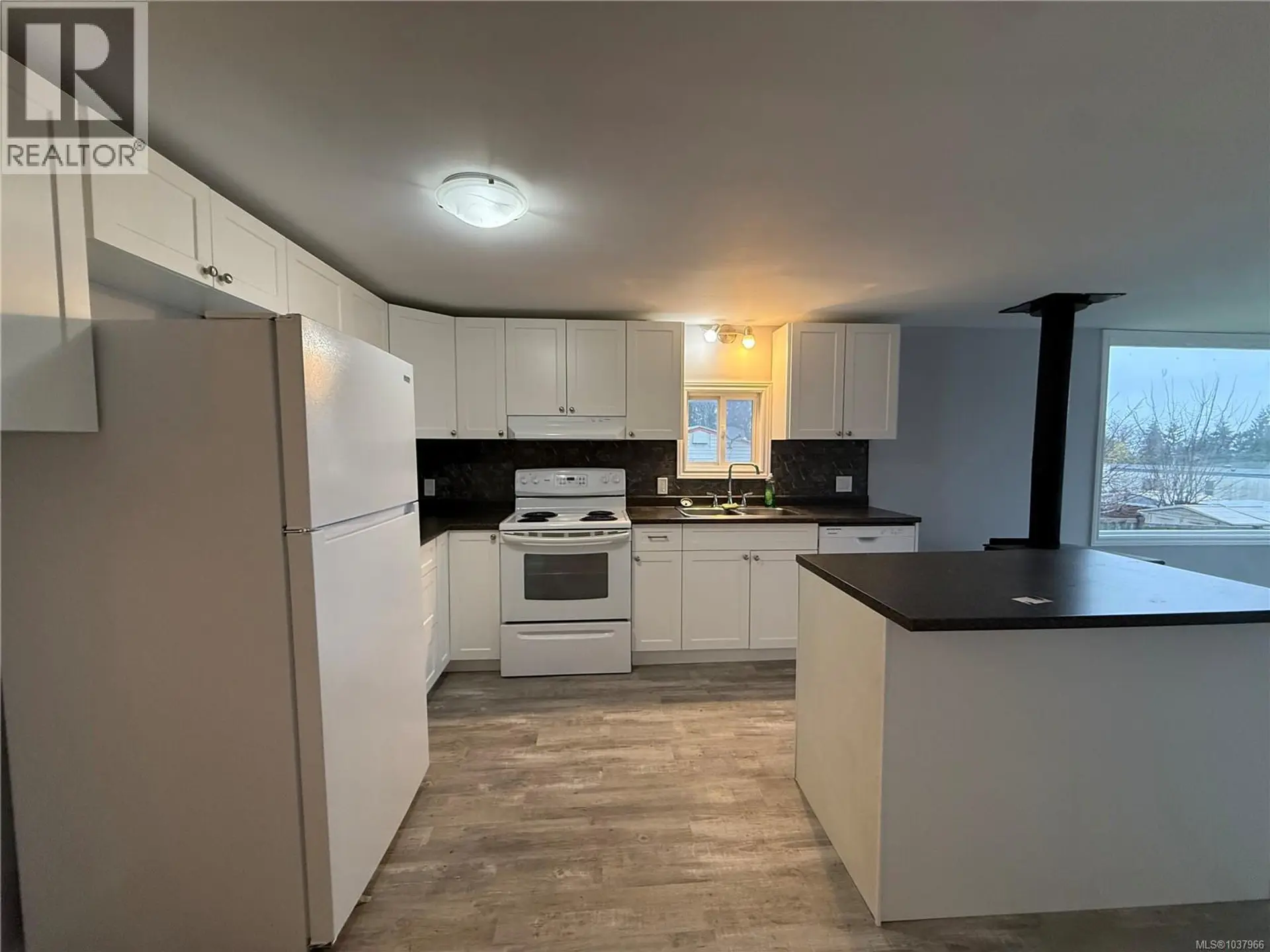 #26 7100 Highview Rd - Image 7