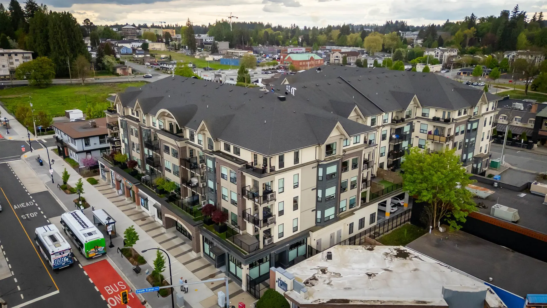 Property at #416-417 2493 Montrose Avenue, Abbotsford, BC