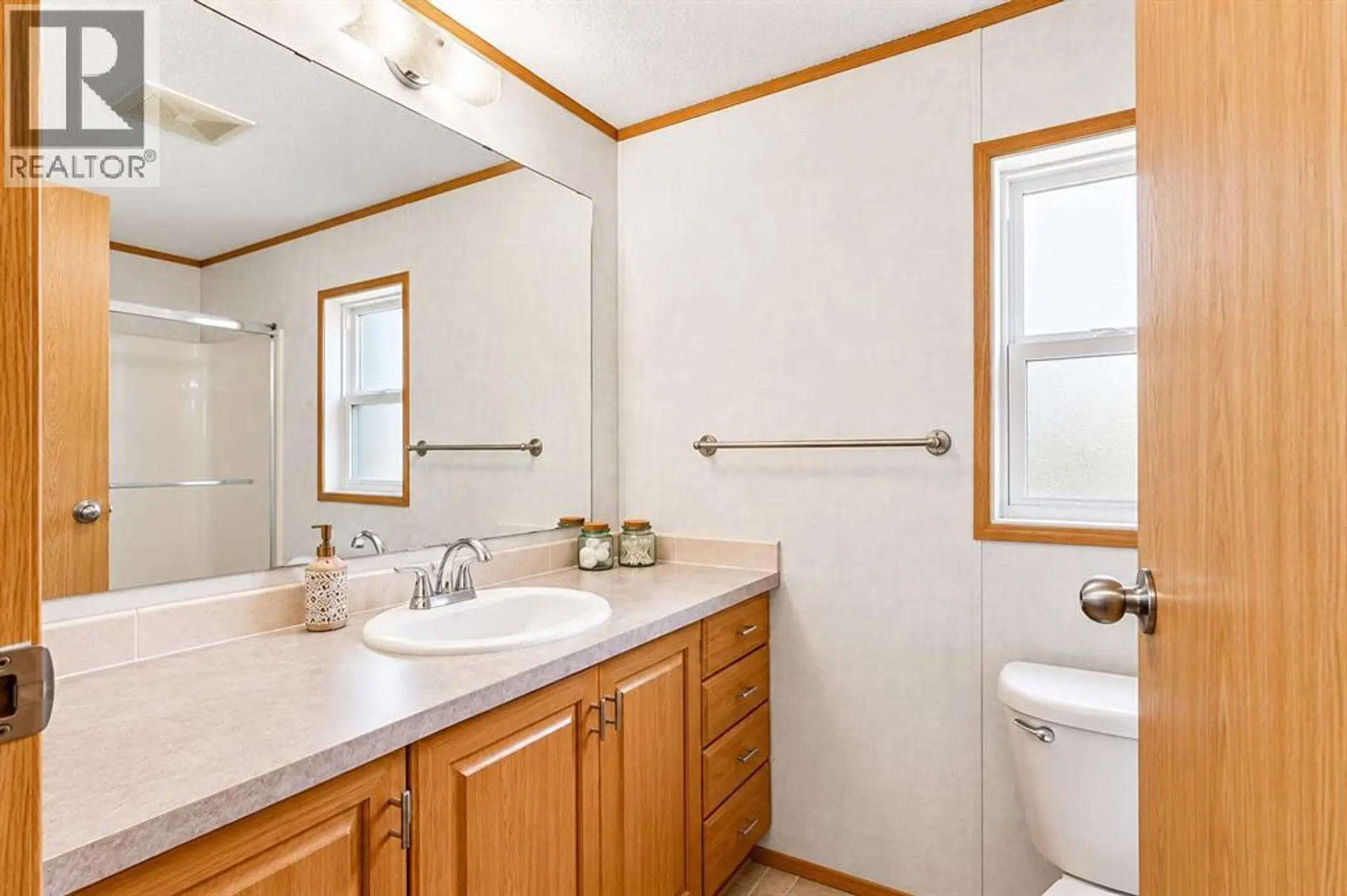 10109 95 Street - Image 11