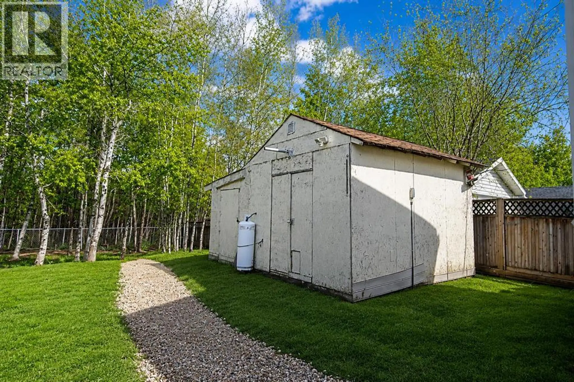 10109 95 Street - Image 18