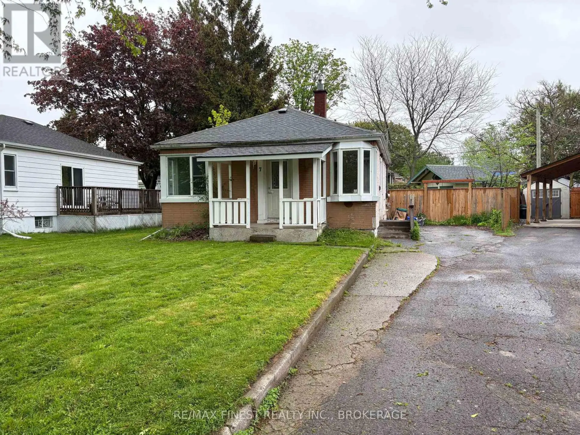 7 ALAMEIN DRIVE - Image 1