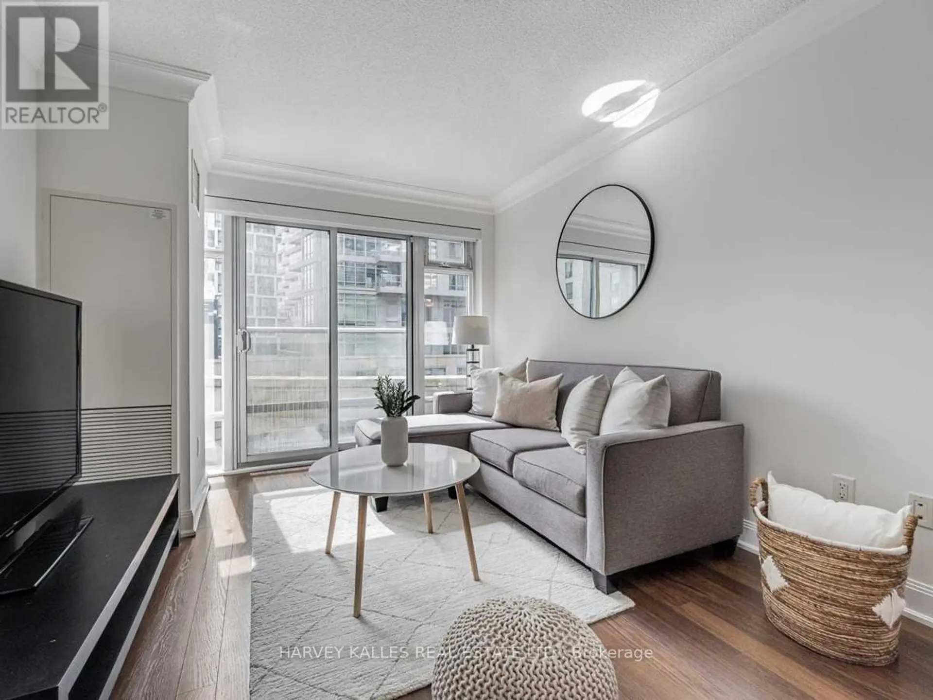 #504 2191 YONGE STREET - Image 4