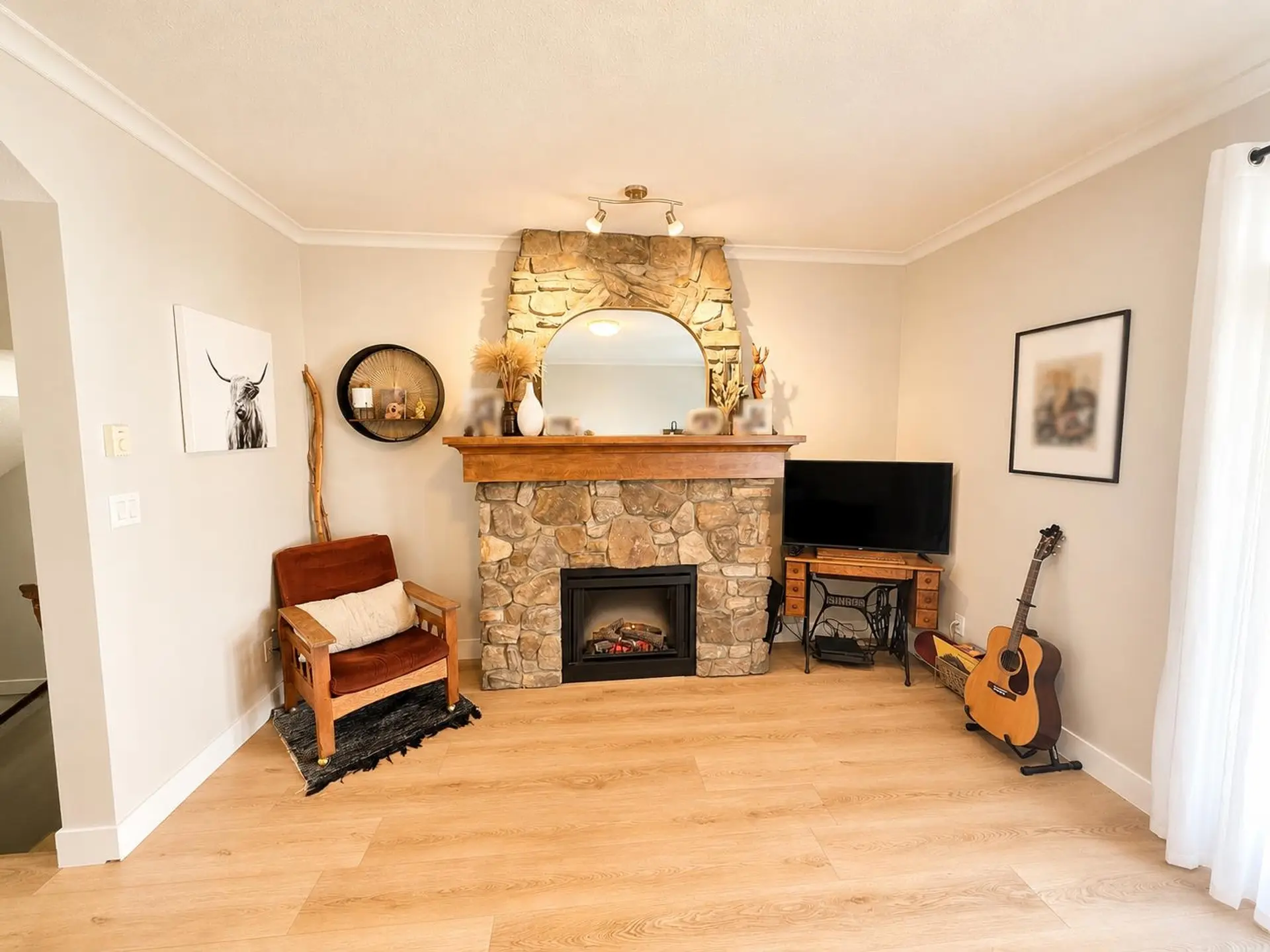 #16 5837 Sappers Way - Image 6