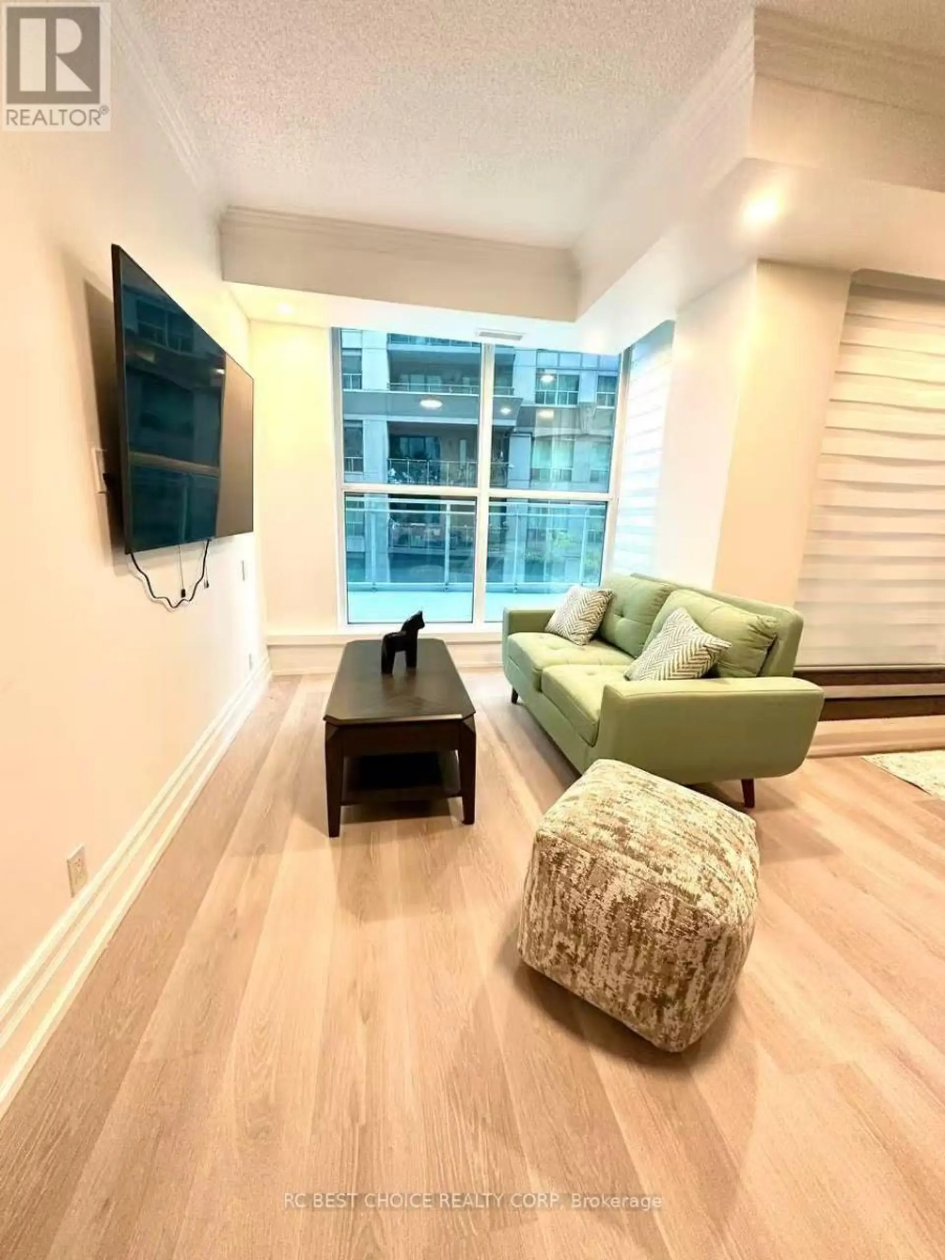 #203 2067 LAKE SHORE BOULEVARD W - Image 2