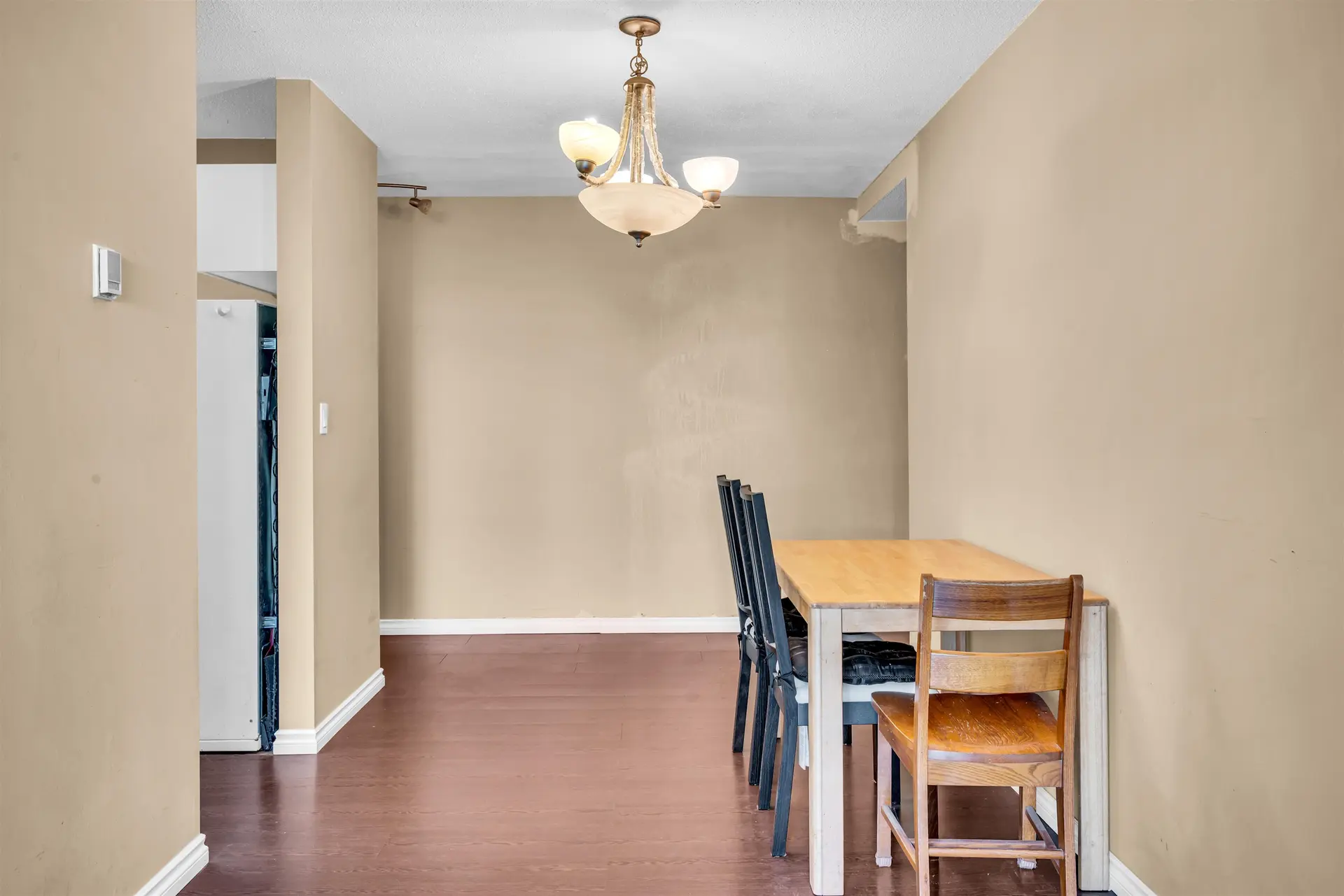 #178 8160 Williams Road - Image 3
