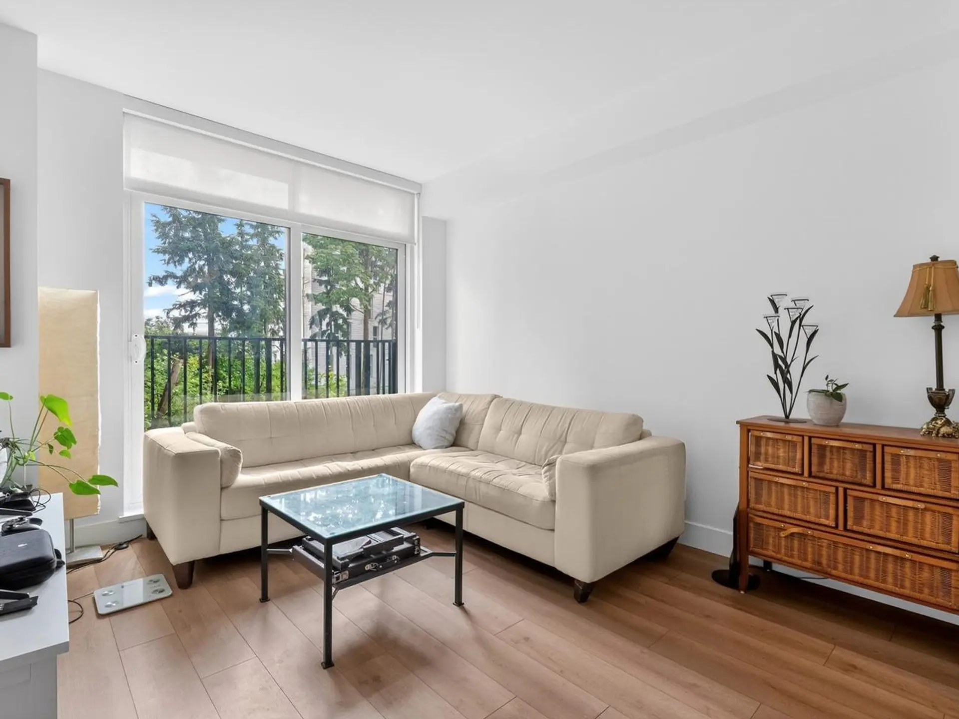 #202 8750 University Crescent - Image 7