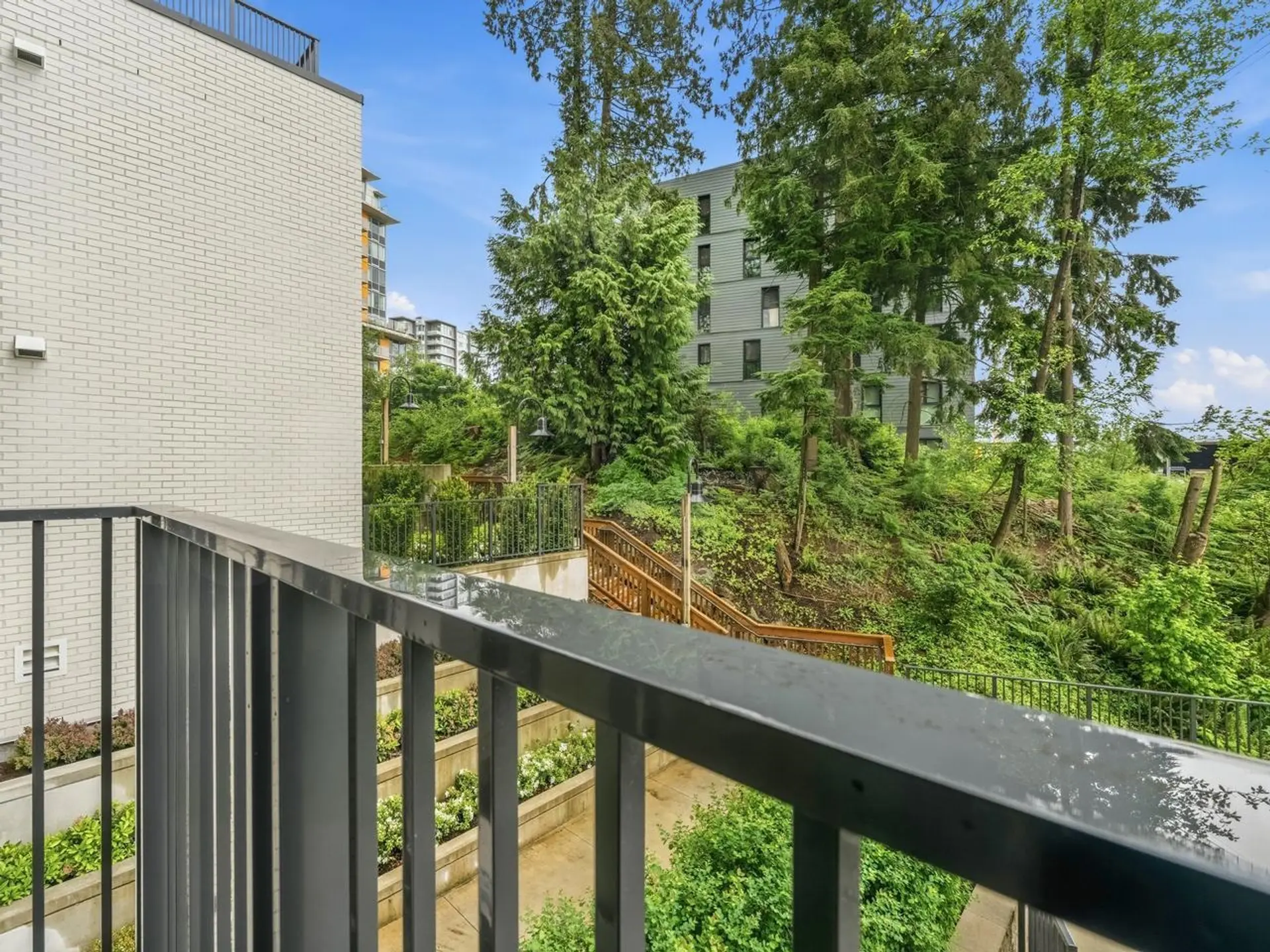 #202 8750 University Crescent - Image 19