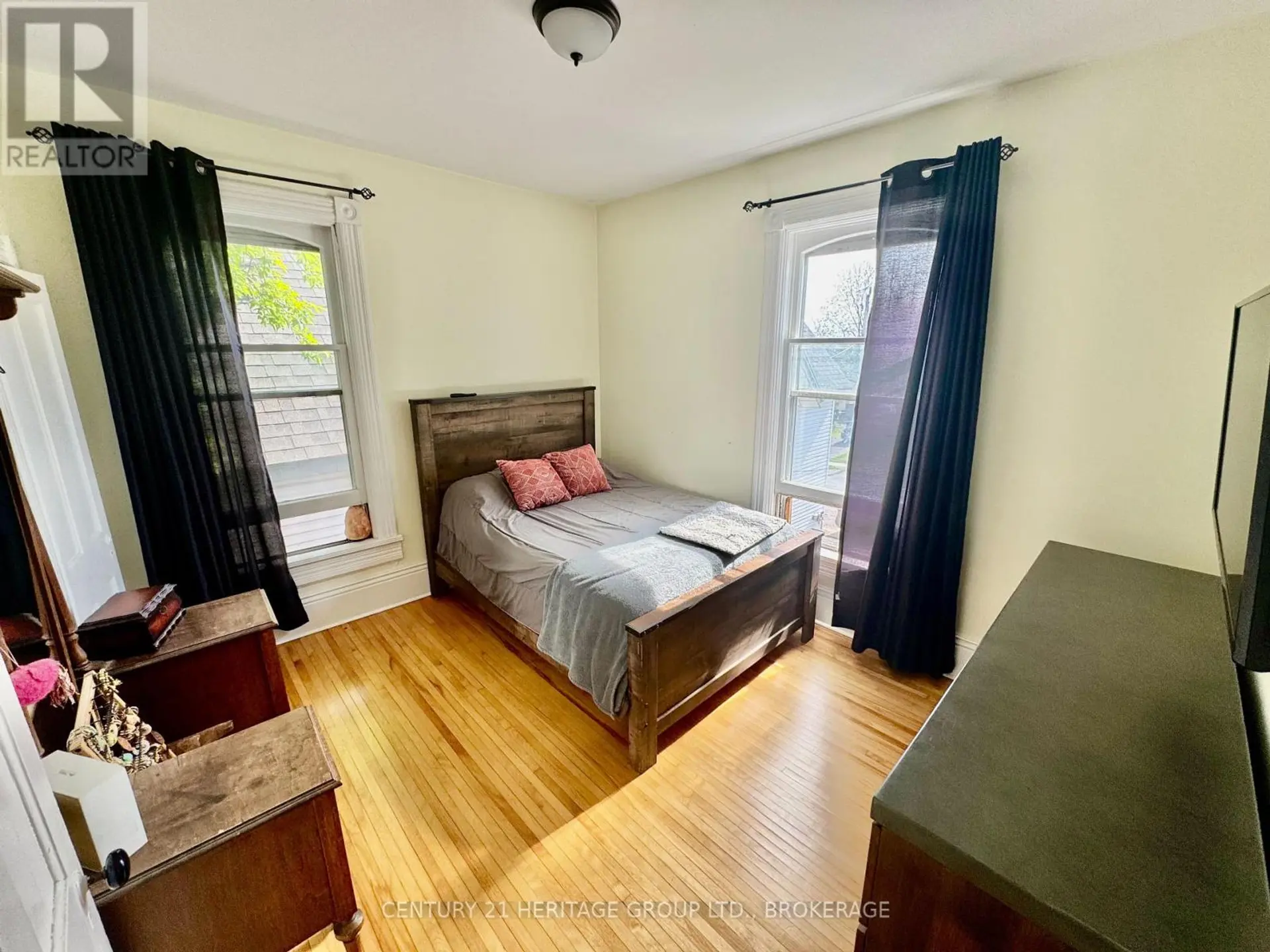 122 GREEN STREET - Image 9