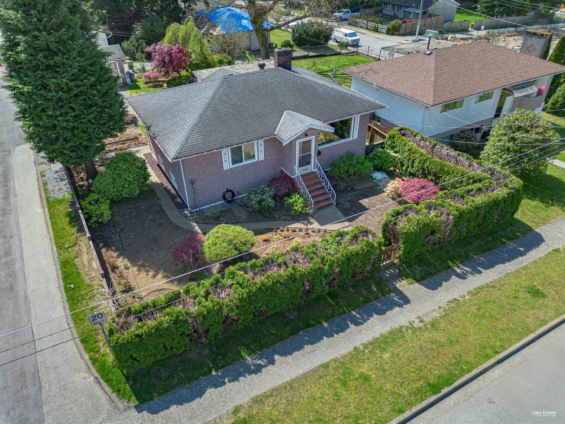 704 Smith Avenue - Image 6