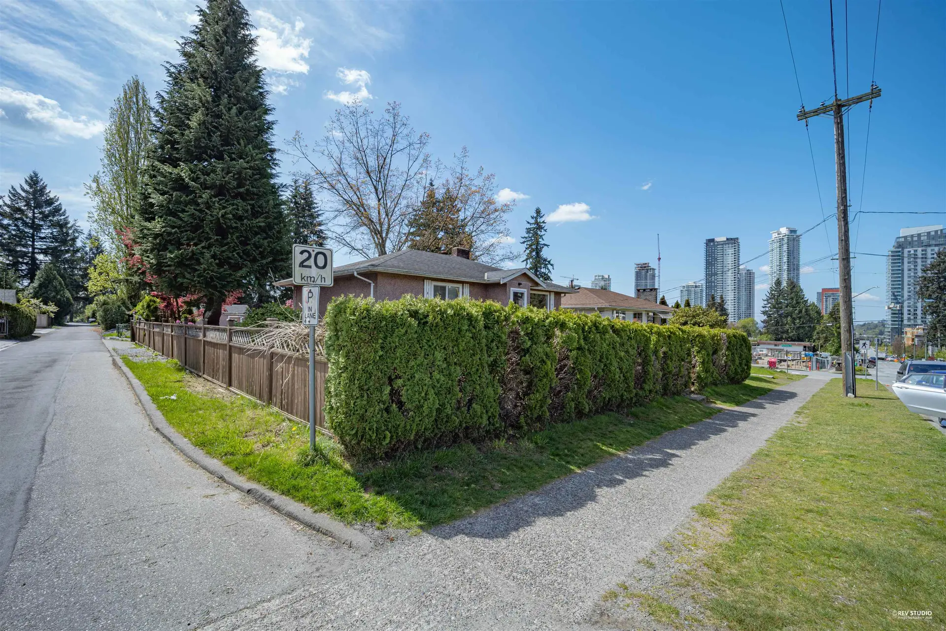 704 Smith Avenue - Image 7