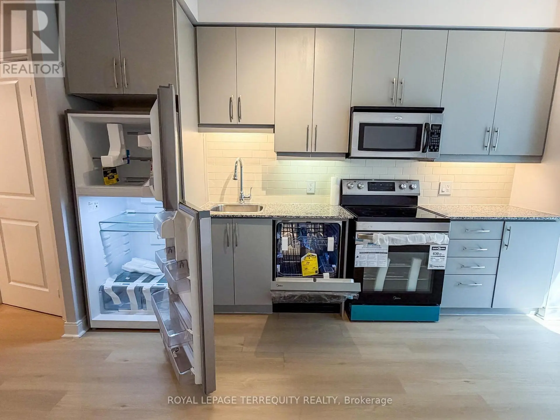 #311 1 SCOTT STREET - Image 4