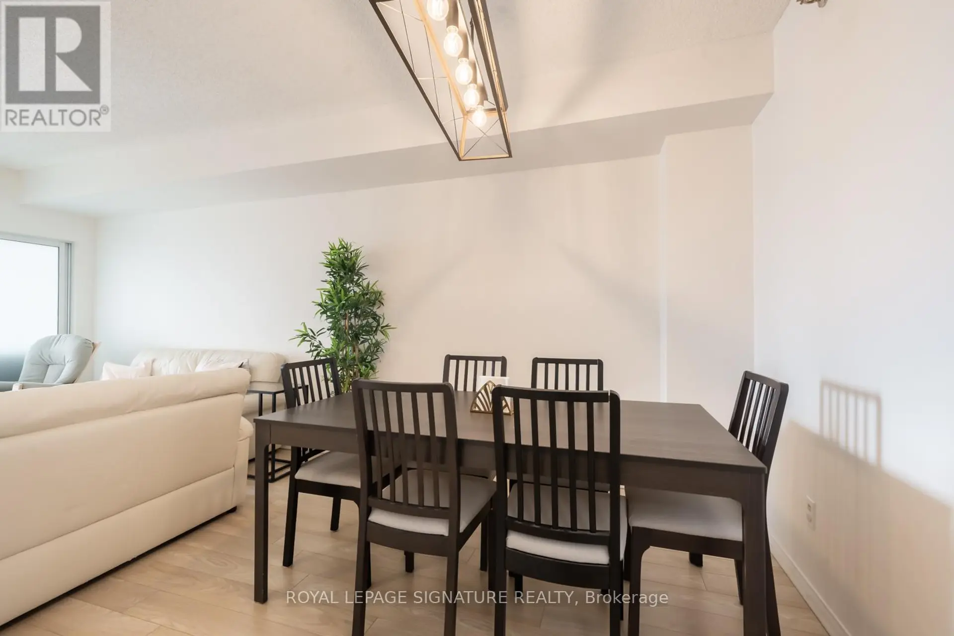 #316 5800 SHEPPARD AVENUE E - Image 4