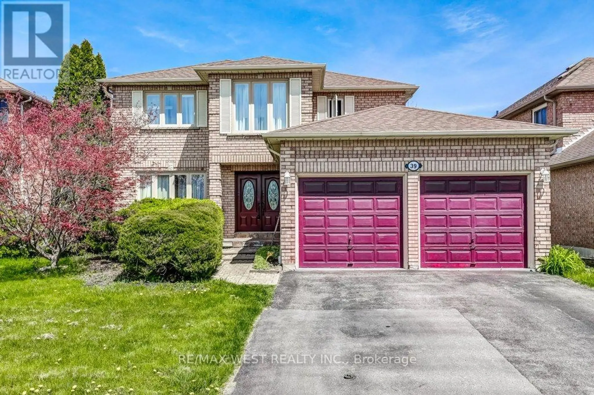 39 BRAEBROOK DRIVE - Image 1